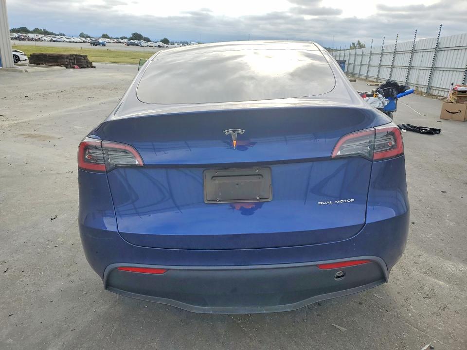 2023 Tesla Model Y მანქანა იყიდება აუქციონზე, vin: 7SAYGDEE4PF855275, აუქციონის ნომერი: 51470796