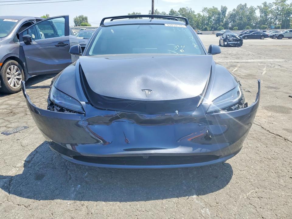 53414826 :رقم المزاد ، 5YJ3E1EAXSF139532 vin ، 2025 Tesla Model 3 مزاد بيع