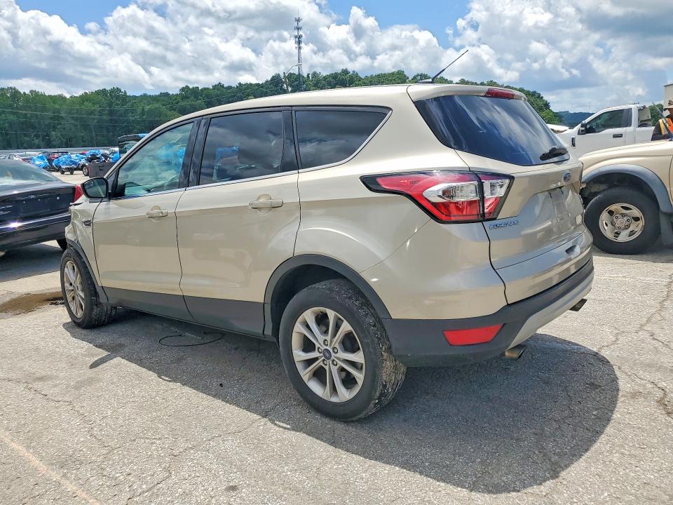 55120206 :رقم المزاد ، 1FMCU9GD2HUE45225 vin ، 2017 Ford Escape مزاد بيع