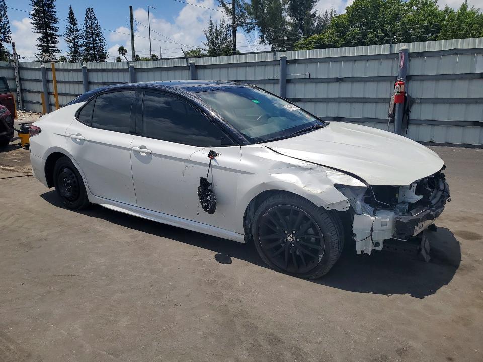 53779406 :رقم المزاد ، 4T1K61AK8NU023244 vin ، 2022 Toyota Camry مزاد بيع