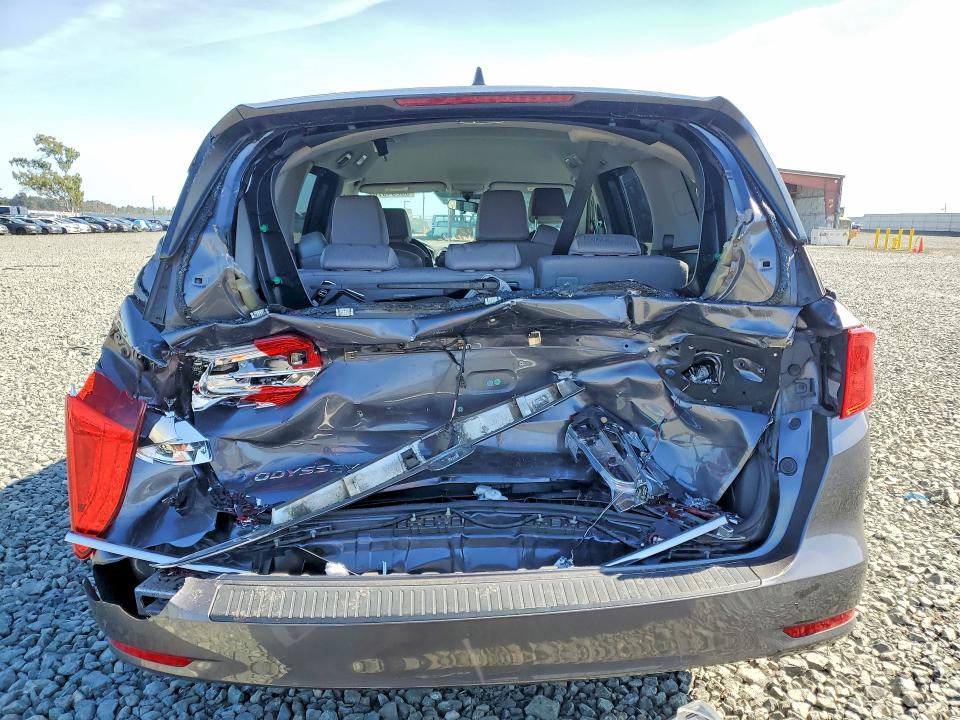 53264076 :رقم المزاد ، 5FNRL6H57JB101766 vin ، 2018 Honda Odyssey مزاد بيع