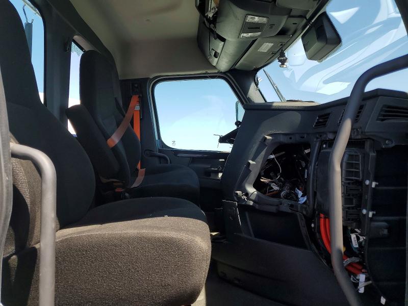 Продаж на аукціоні авто 2024 Freightliner Cascadia 116, vin: 3AKBHSDV7RSVB3317, номер лоту: 52145686