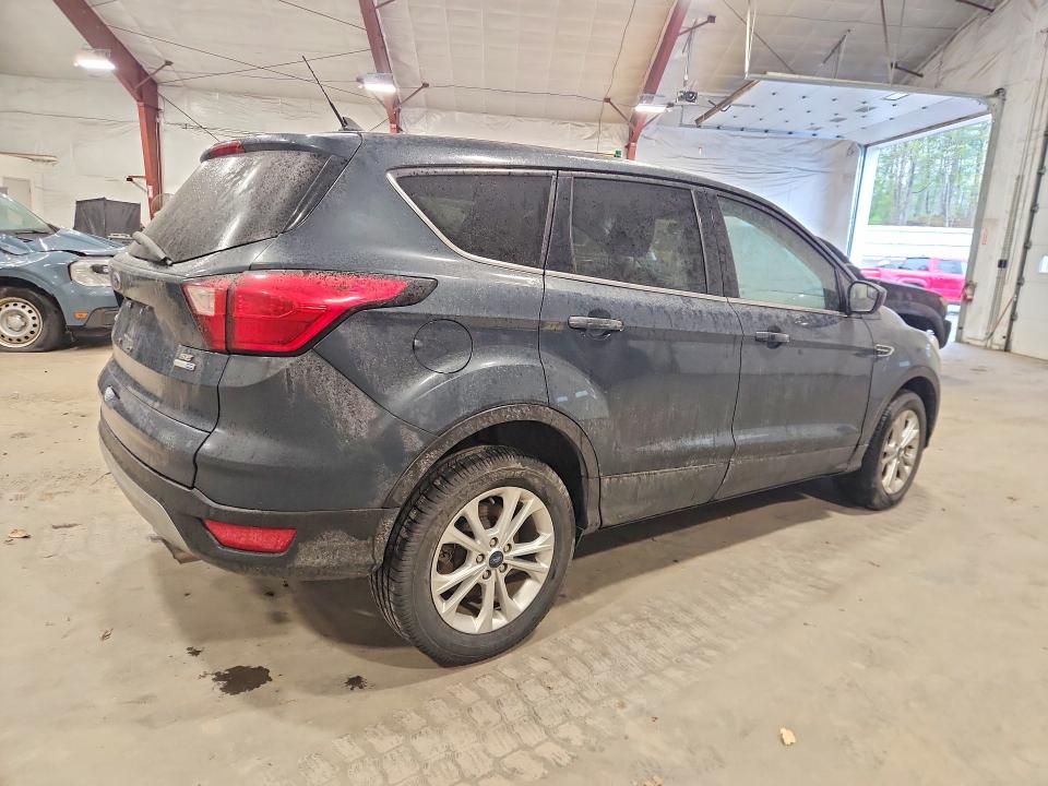 50784846 :رقم المزاد ، 1FMCU9GD0KUA86657 vin ، 2019 Ford Escape مزاد بيع