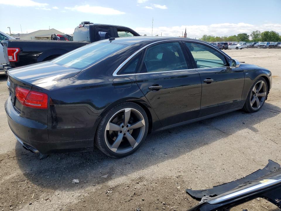 52824596 :رقم المزاد ، WAUD2AFD7DN029657 vin ، 2013 Audi S8 مزاد بيع