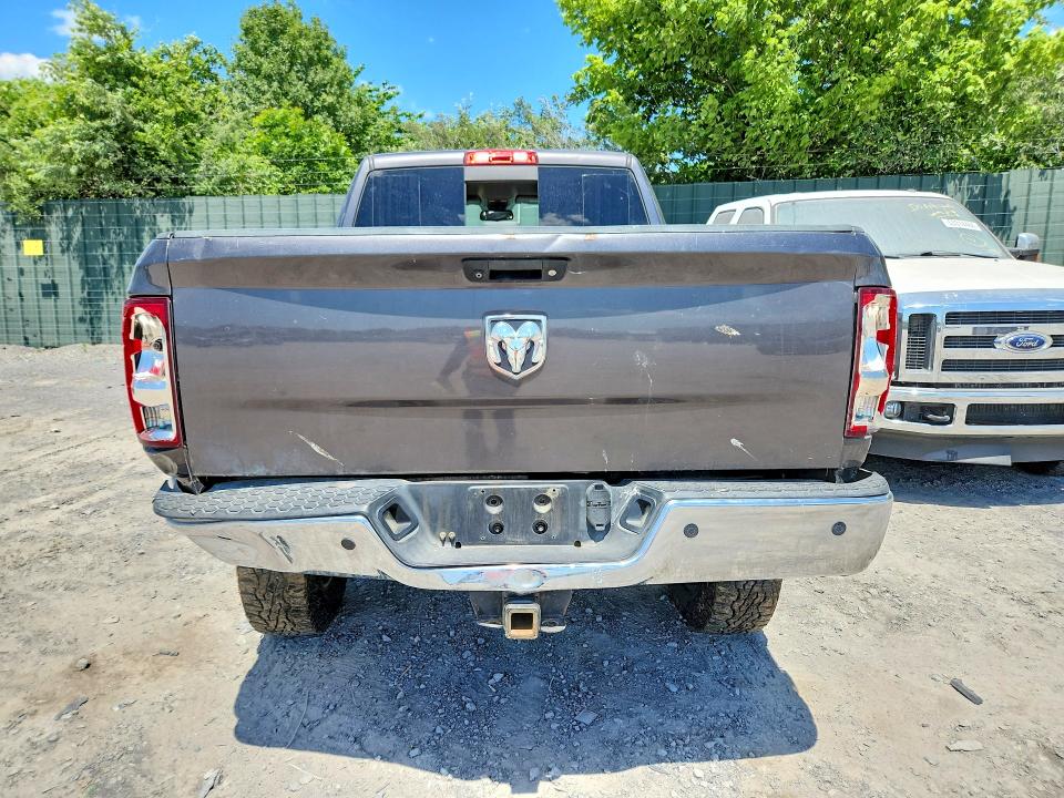 53632246 :رقم المزاد ، 3C6UR5DL8FG663580 vin ، 2015 Ram 2500 مزاد بيع