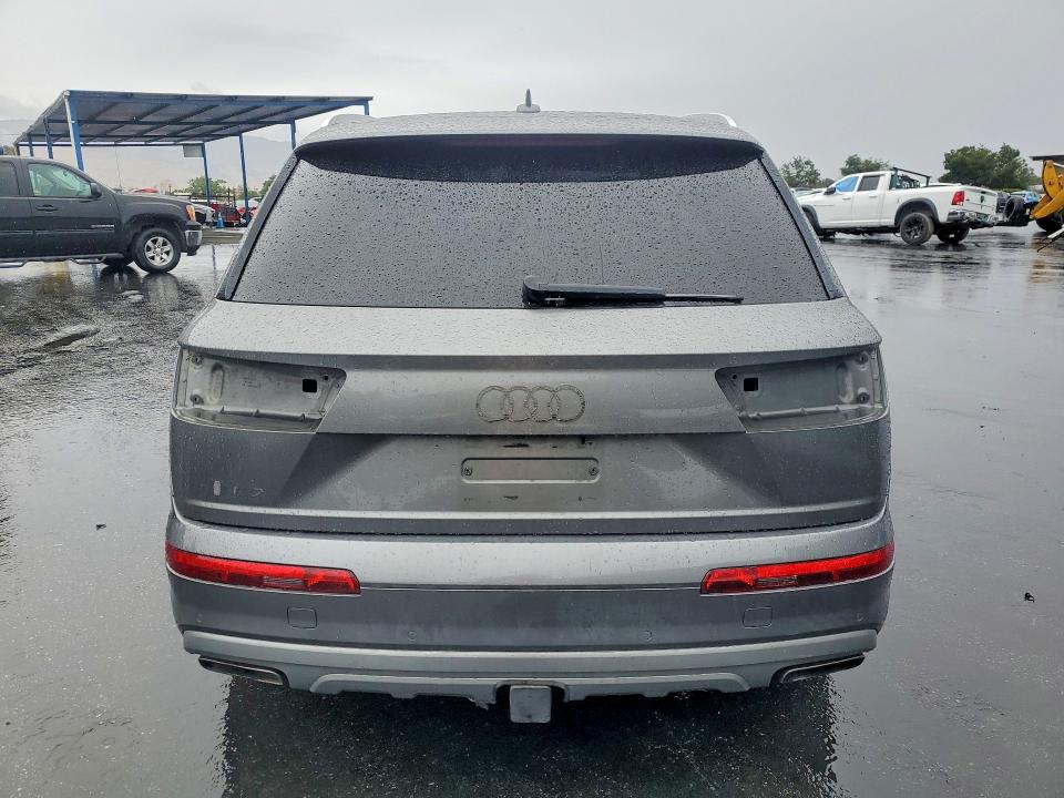 55080936 :رقم المزاد ، WA1VAAF76HD013606 vin ، 2017 Audi Q7 مزاد بيع