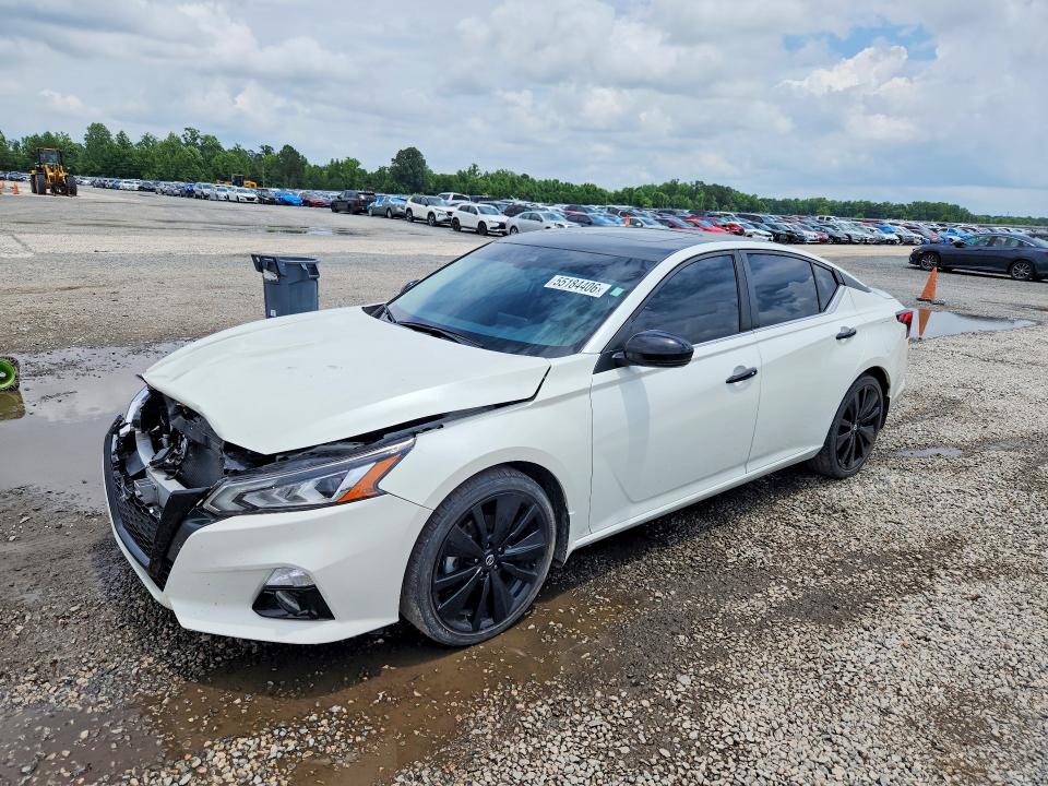 55184406 :رقم المزاد ، 1N4BL4CV1NN358965 vin ، 2022 Nissan Altima مزاد بيع