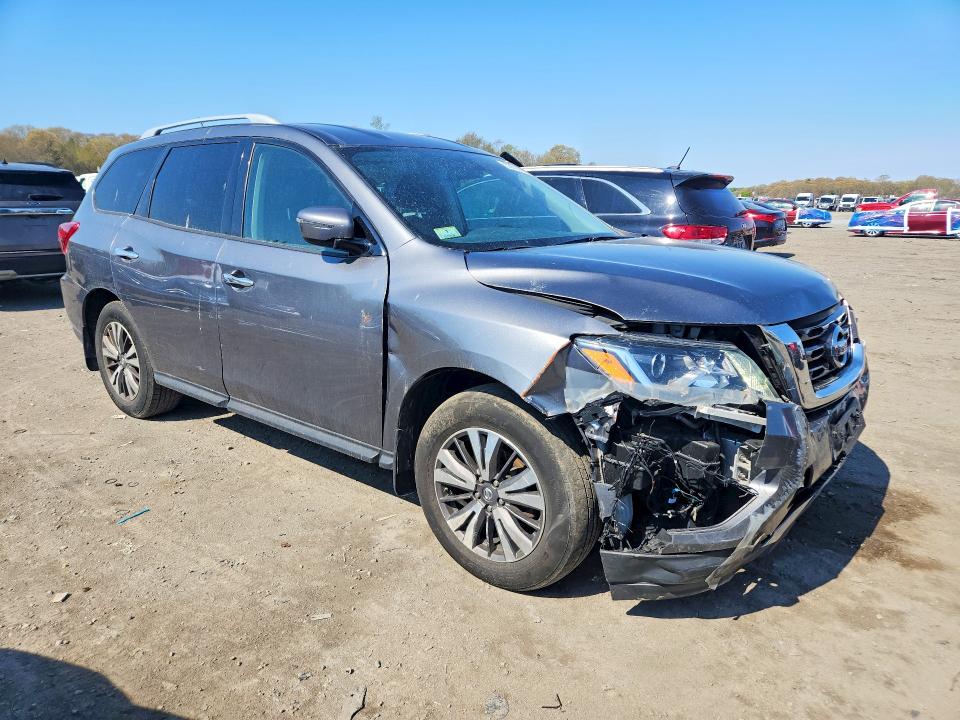 Продажа на аукционе авто 2017 Nissan Pathfinder, vin: 5N1DR2MM5HC906358, номер лота: 52012116