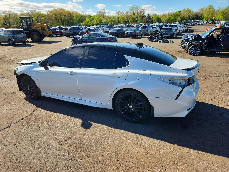 51906796 :رقم المزاد ، 4T1K61BK9MU035531 vin ، 2021 Toyota Camry مزاد بيع
