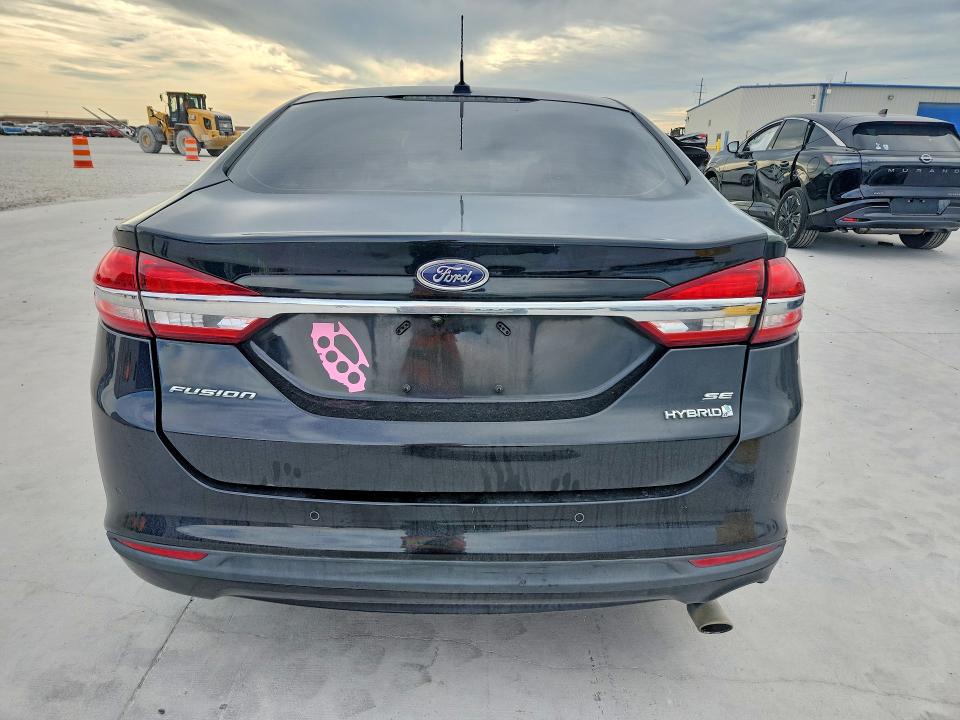 52428406 :رقم المزاد ، 3FA6P0LU0HR266866 vin ، 2017 Ford Fusion مزاد بيع