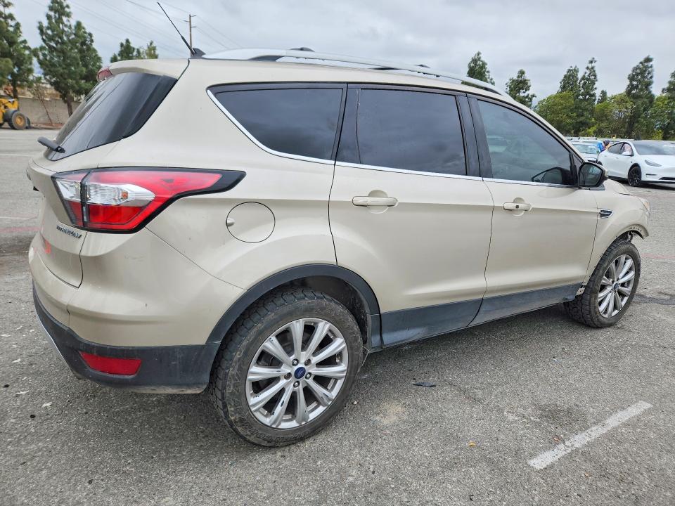 54011876 :رقم المزاد ، 1FMCU9J93JUB55103 vin ، 2018 Ford Escape مزاد بيع