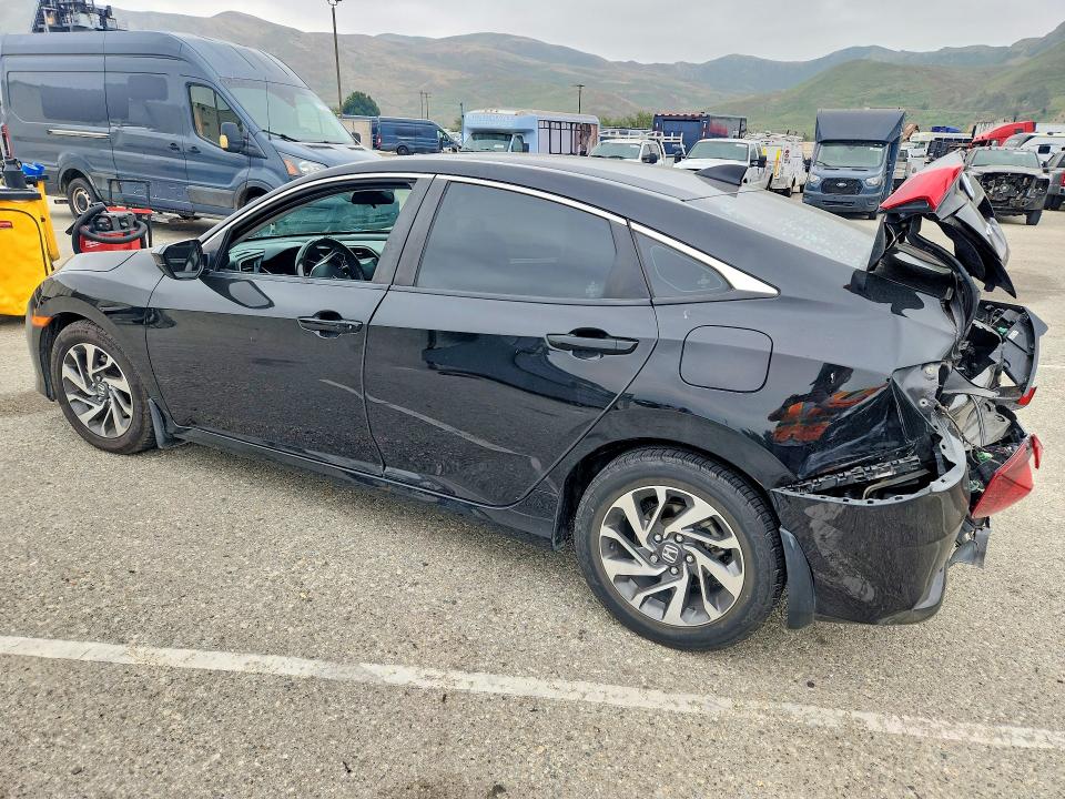 53045666 :رقم المزاد ، 2HGFC2F77HH505639 vin ، 2017 Honda Civic مزاد بيع