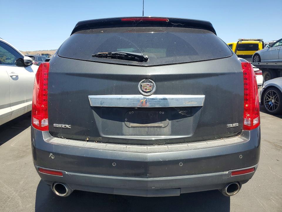53672186 :رقم المزاد ، 3GYFNBE34FS524337 vin ، 2015 Cadillac Srx مزاد بيع