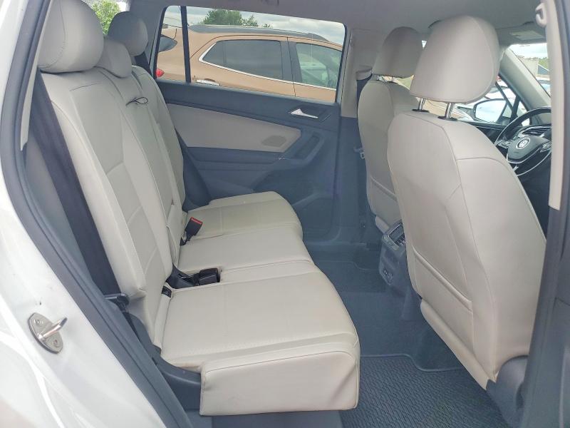 Продажа на аукционе авто 2018 Volkswagen Tiguan, vin: 3VV2B7AX6JM019613, номер лота: 53723456