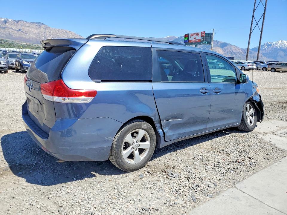 2014 Toyota Sienna მანქანა იყიდება აუქციონზე, vin: 5TDKK3DC5ES456380, აუქციონის ნომერი: 51907056