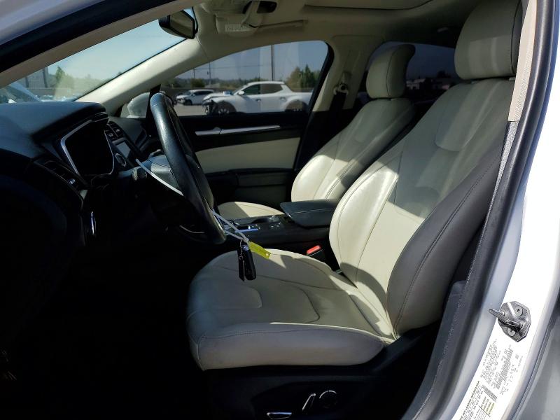53828306 :رقم المزاد ، 3FA6P0RU9JR245477 vin ، 2018 Ford Fusion مزاد بيع