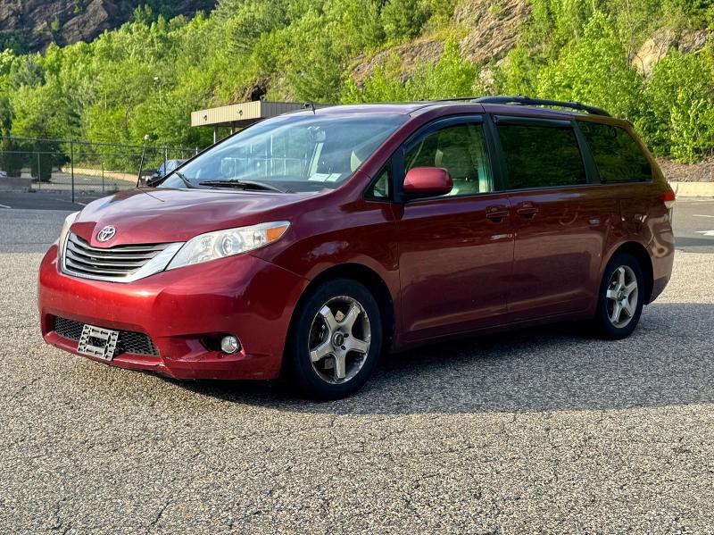 Продаж на аукціоні авто 2014 Toyota Sienna, vin: 5TDYK3DC7ES525497, номер лоту: 55296776