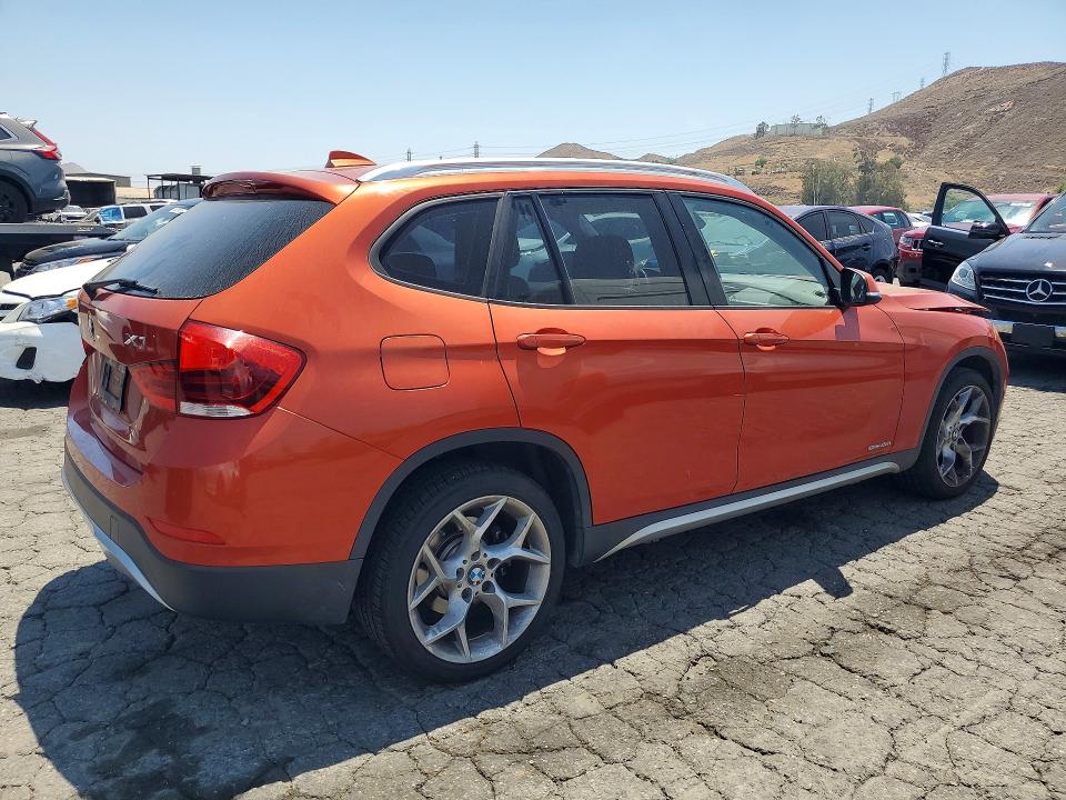 53946886 :رقم المزاد ، WBAVM1C5XFV314478 vin ، 2015 Bmw X1 مزاد بيع