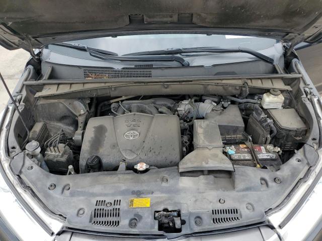 Продажа на аукционе авто 2018 Toyota Highlander Le, vin: 5TDZZRFH0JS243630, номер лота: 56684973