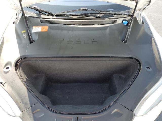 57077033 :رقم المزاد ، 5YJSA1E24JF281793 vin ، 2018 Tesla Model S مزاد بيع