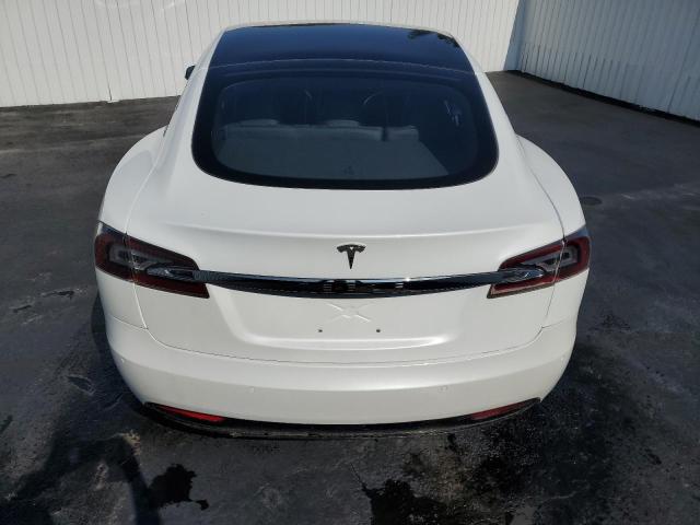 57077033 :رقم المزاد ، 5YJSA1E24JF281793 vin ، 2018 Tesla Model S مزاد بيع