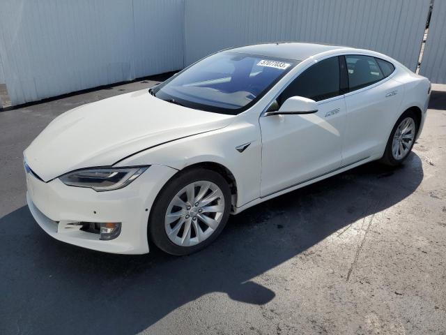 57077033 :رقم المزاد ، 5YJSA1E24JF281793 vin ، 2018 Tesla Model S مزاد بيع