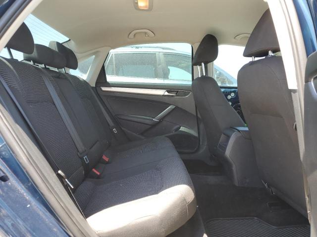 56239993 :رقم المزاد ، 1VWAA7A34JC015567 vin ، 2018 Volkswagen Passat S مزاد بيع