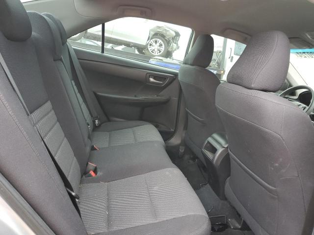 59320724 :رقم المزاد ، 4T1BF1FK0FU489910 vin ، 2015 Toyota Camry Le مزاد بيع