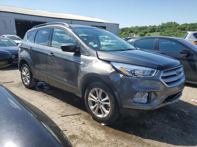 58753474 :رقم المزاد ، 1FMCU0HD3JUB20812 vin ، 2018 Ford Escape Sel مزاد بيع