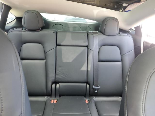 60305074 :رقم المزاد ، 7SAYGDEE4NA019007 vin ، 2022 Tesla Model Y مزاد بيع