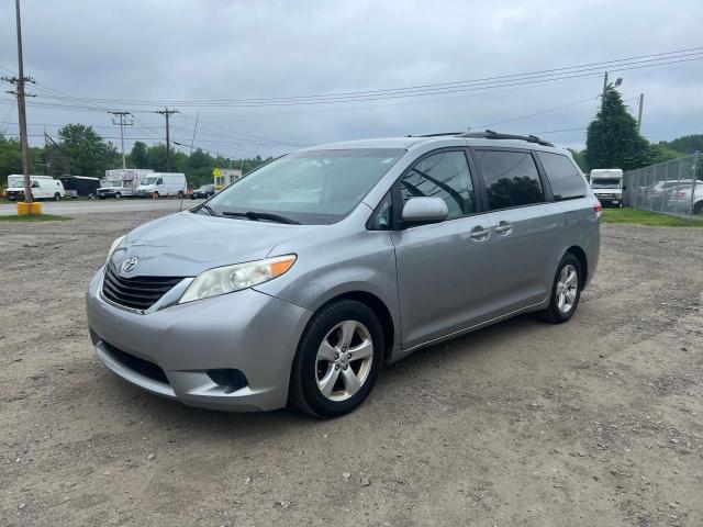 58780354 :رقم المزاد ، 5TDKK3DC2CS179846 vin ، 2012 Toyota Sienna Le مزاد بيع