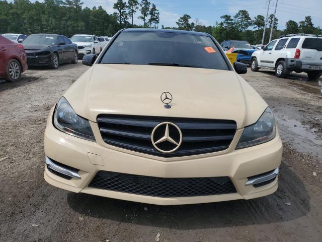 Продажа на аукционе авто 2013 Mercedes-benz C 250, vin: WDDGF4HB1DR293392, номер лота: 61651215
