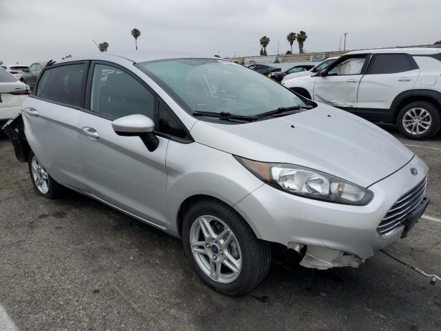 59694275 :رقم المزاد ، 3FADP4EJ9HM119038 vin ، 2017 Ford Fiesta مزاد بيع