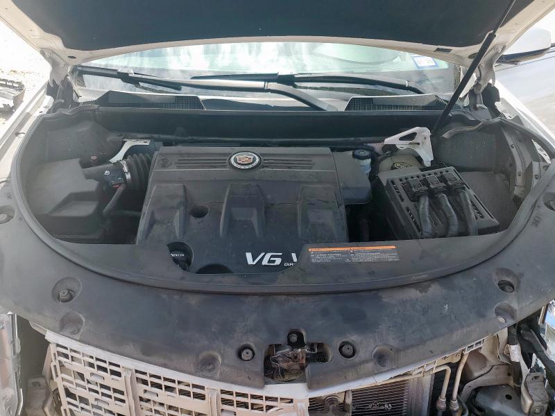 62333575 :رقم المزاد ، 3GYFNCE38GS516474 vin ، 2016 Cadillac Srx مزاد بيع