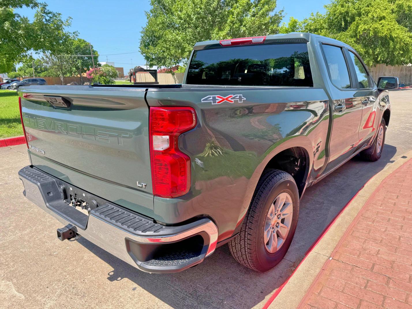 Продажа на аукционе авто 2025 Chevrolet Silverado, vin: 1GCUKDED8SZ171415, номер лота: 61592605