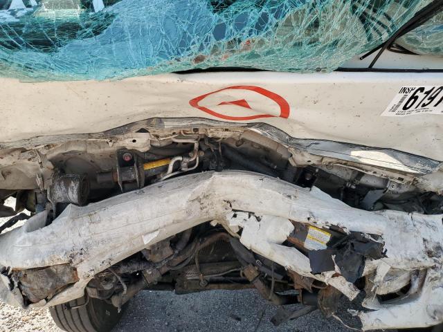61914335 :رقم المزاد ، 54DB4J1B5FS806959 vin ، 2015 Isuzu Npr مزاد بيع