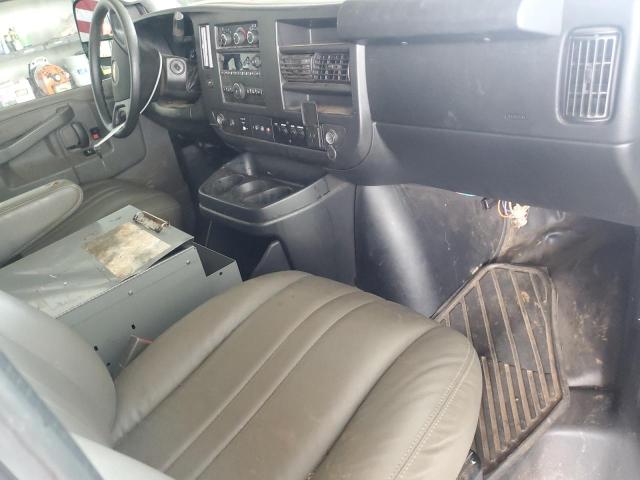61139665 :رقم المزاد ، 1GCWGAFP0J1192211 vin ، 2018 Chevrolet Express G2500 مزاد بيع