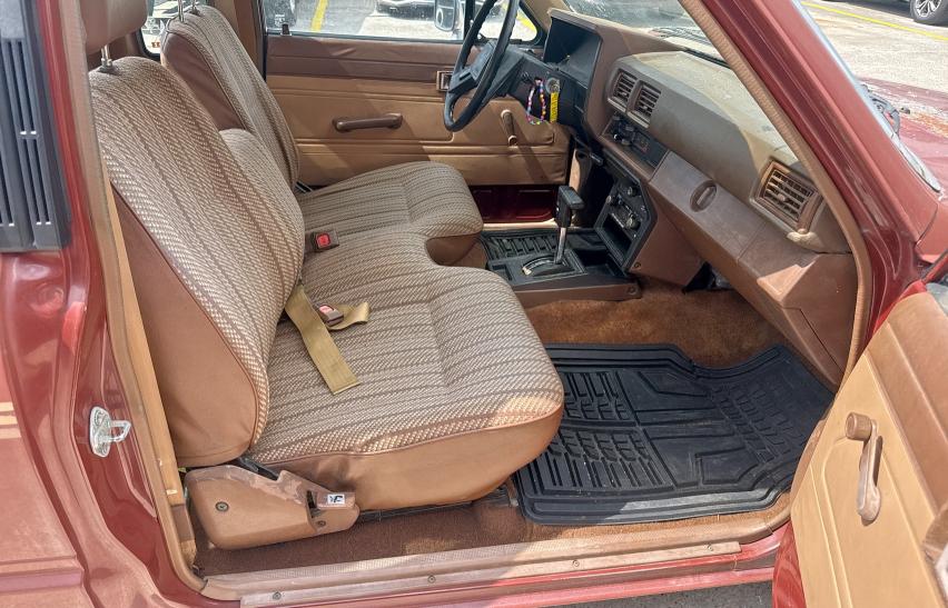 1985 Toyota Pickup Xtr მანქანა იყიდება აუქციონზე, vin: JT4RN56D9F5042940, აუქციონის ნომერი: 62012505