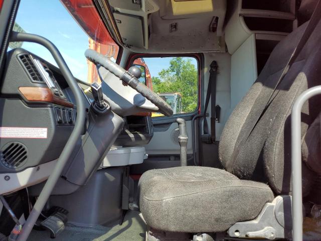 Продажа на аукционе авто 2006 Volv Vn, vin: 4V4NC9GH46N437528, номер лота: 43710045