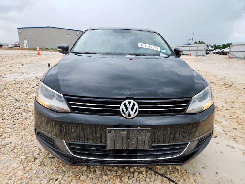 60602765 :رقم المزاد ، 3VWD17AJ5EM445480 vin ، 2014 Volkswagen Jetta Se مزاد بيع