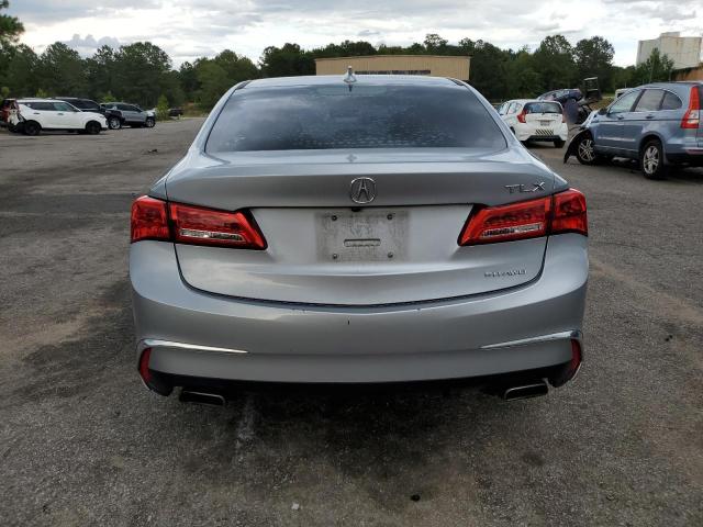 59441725 :رقم المزاد ، 19UUB3F33JA001817 vin ، 2018 Acura Tlx مزاد بيع