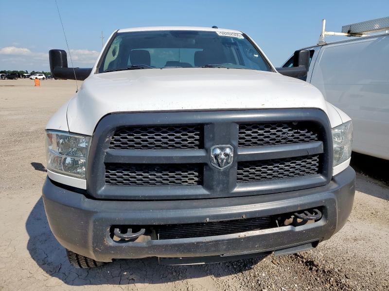 59262555 :رقم المزاد ، 3C6UR5HLXJG364742 vin ، 2018 Ram 2500 St مزاد بيع