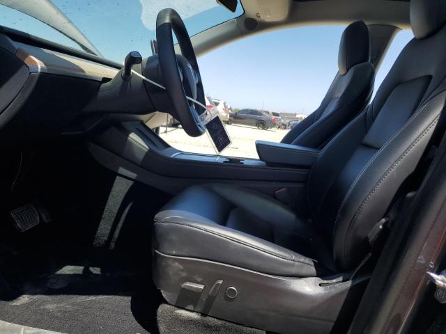 60329275 :رقم المزاد ، 7SAYGAEE4NF392193 vin ، 2022 Tesla Model Y مزاد بيع