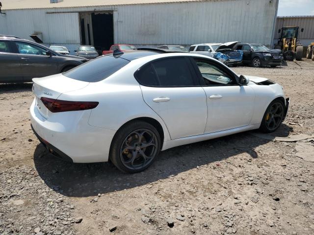 Продаж на аукціоні авто 2017 Alfa Romeo Giulia, vin: ZARFAEEN7H7555268, номер лоту: 61815915