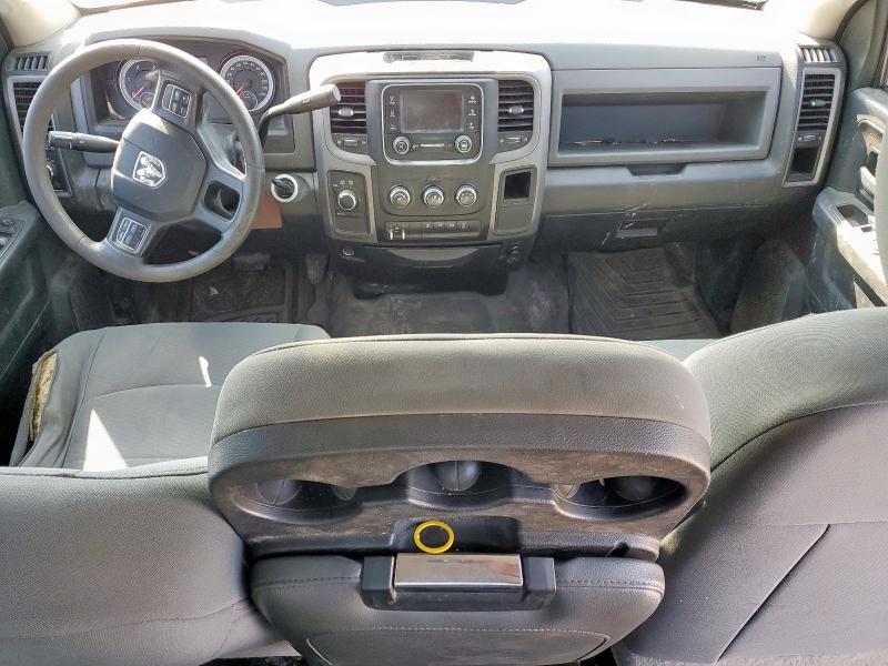 59262555 :رقم المزاد ، 3C6UR5HLXJG364742 vin ، 2018 Ram 2500 St مزاد بيع