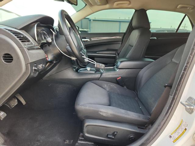 60651405 :رقم المزاد ، 2C3CCAAG6KH662254 vin ، 2019 Chrysler 300 مزاد بيع