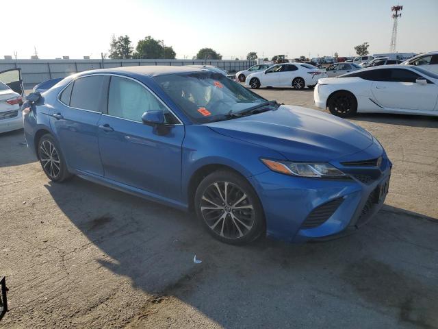 60146485 :رقم المزاد ، 4T1B11HK7JU087693 vin ، 2018 Toyota Camry مزاد بيع