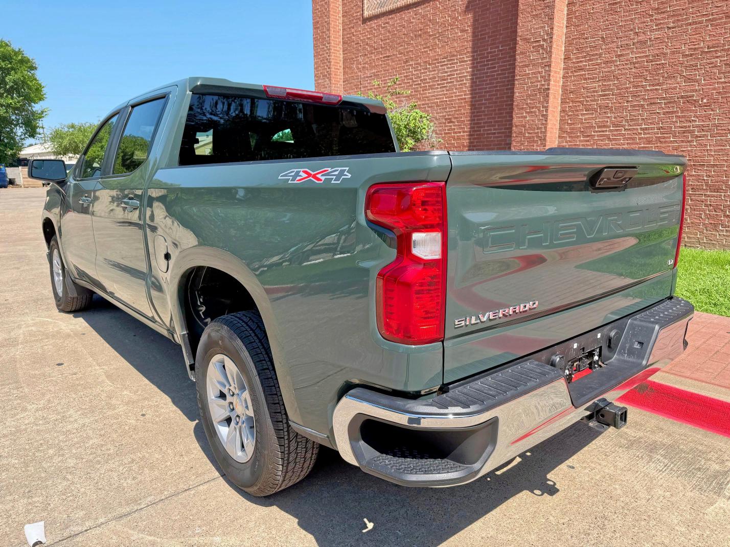 Продажа на аукционе авто 2025 Chevrolet Silverado, vin: 1GCUKDED8SZ171415, номер лота: 61592605