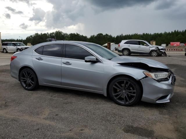 59441725 :رقم المزاد ، 19UUB3F33JA001817 vin ، 2018 Acura Tlx مزاد بيع
