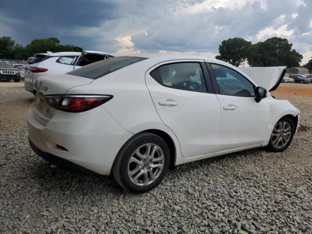 2018 Toyota Yaris Ia მანქანა იყიდება აუქციონზე, vin: 3MYDLBYV7JY320641, აუქციონის ნომერი: 60896225